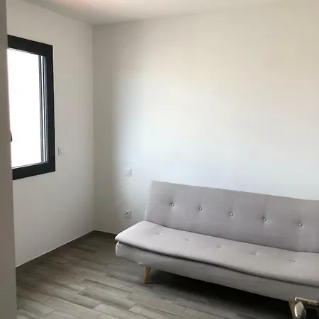Neuve Avec Jardin Casa de Férias *