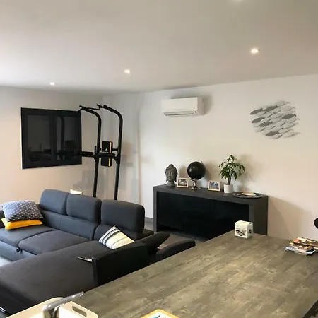 Neuve Avec Jardin Casa de Férias *